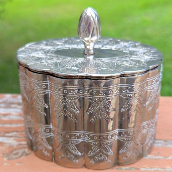 INTERNATIONAL SILVER COMPANY Accessories - SILVER TRINKET BOX
